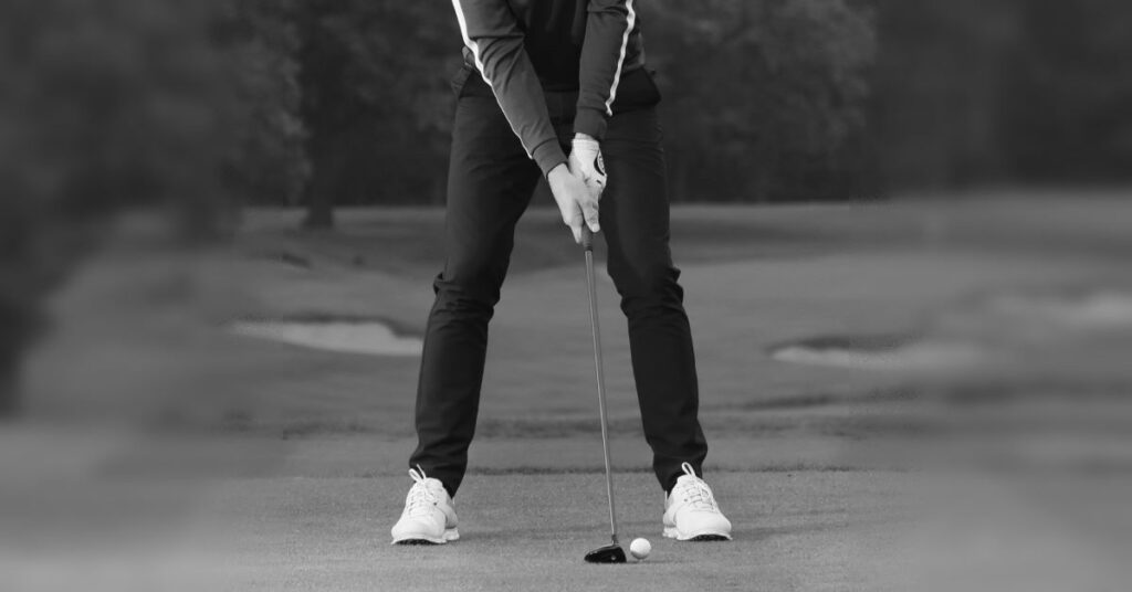 foot position for wide golf stance